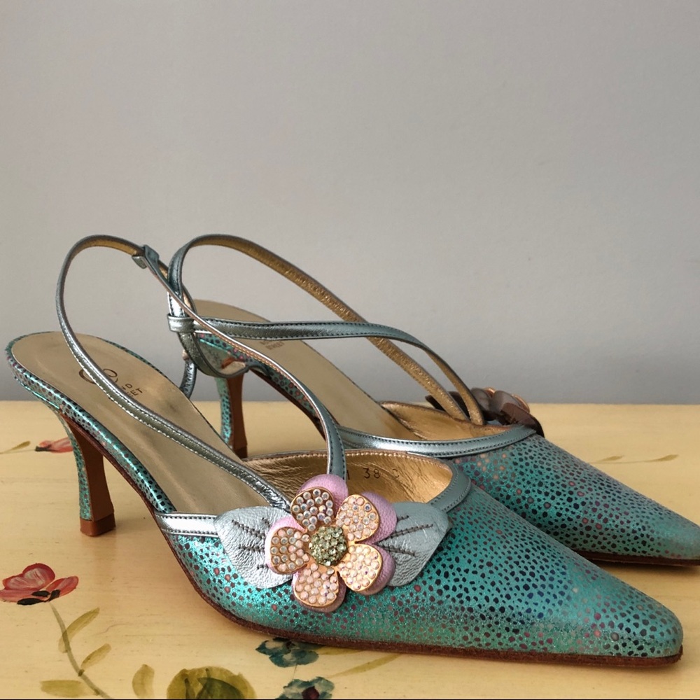 EUC Clio of Bond Street Jeweled Slingback Heels